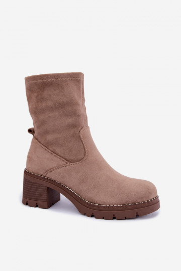 Botins femininos na cor areia Meldrenelle