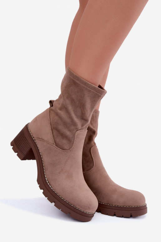 Botins femininos na cor areia Meldrenelle