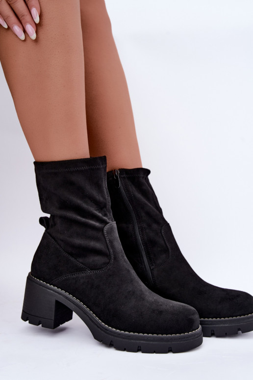 Botins femininos na cor preta Meldrenelle