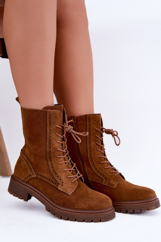 Botins marrons forrados com atacadores de camurça Rasvena