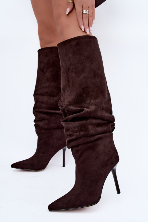Botas de chocolate de cano alto com saltos finos Balira