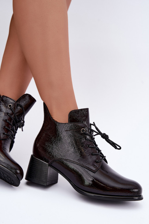 Botins bordô femininos com efeito verniz Klocku Hadelle
