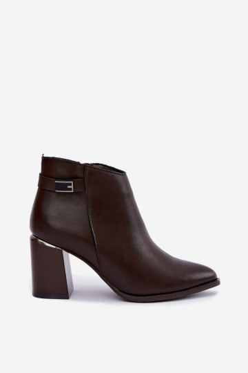 Botins forrados com salto e tiras decorativas Czekoladoje Irmelle 2
