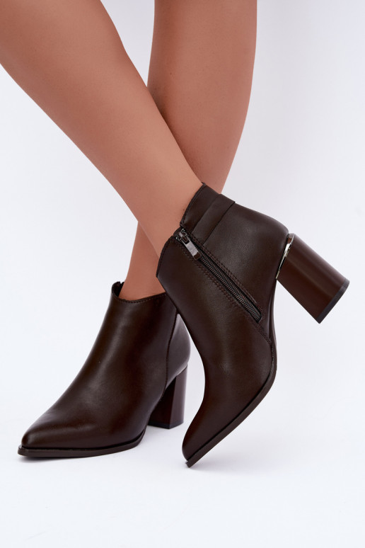 Botins forrados com salto e tiras decorativas Czekoladoje Irmelle