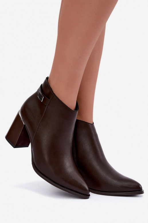 Botins forrados com salto e tiras decorativas Czekoladoje Irmelle