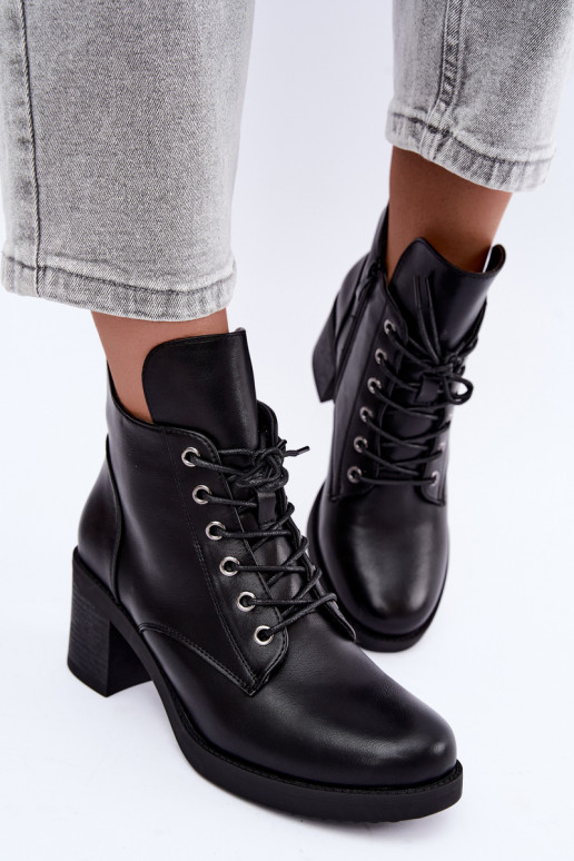 Botins femininos quentes com atacadores em preto Garella