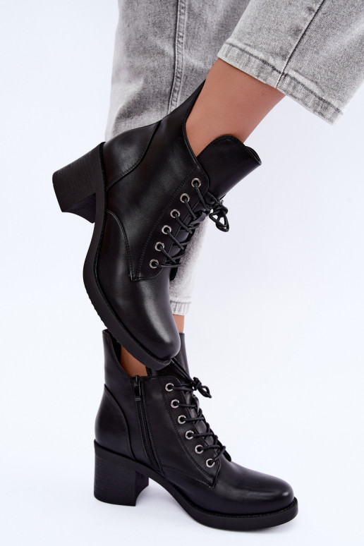 Botins femininos quentes com atacadores em preto Garella