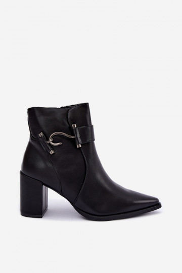 Botins quentes com saltos e ornamentos em preto Isarae 2