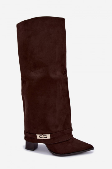 Botas altas quentes com cano costurado e saltos em marrom Jorella