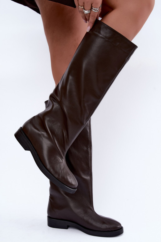 Botas altas de couro quentes com saltos largos em marrom Zazoo 542