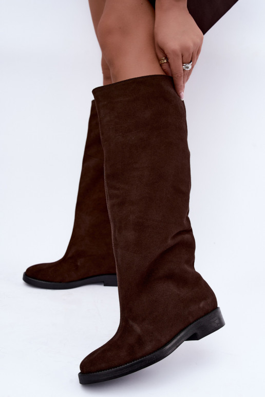 Botas altas de camurça sintética quentes com saltos largos em marrom Zazoo 542
