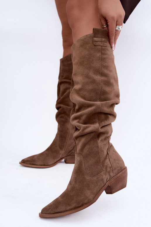 Botas altas quentes amassadas de estilo cowboy em camurça sintética marrom Zazoo 4313