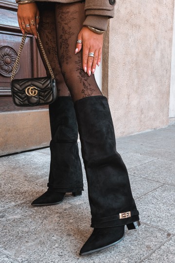 Botas altas quentes com cano costurado e saltos em preto Jorella