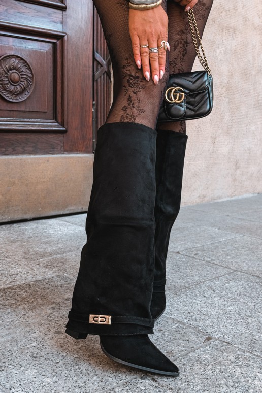 Botas altas quentes com cano costurado e saltos em preto Jorella