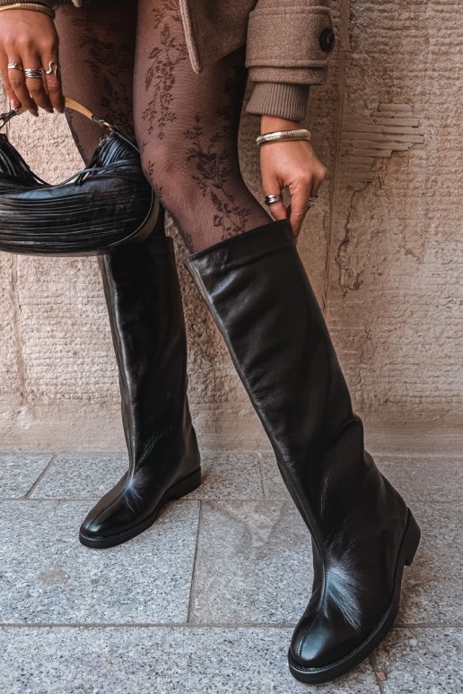 Botas altas de couro quentes com saltos largos em preto Zazoo 542