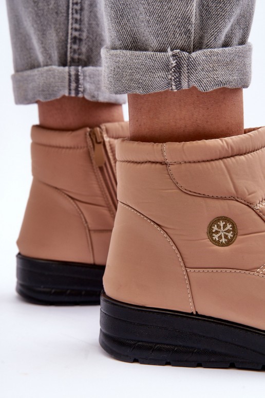 botas de neve femininas isoladas na cor areia Helis