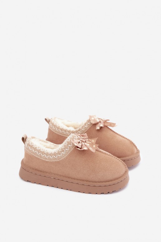 botas de neve para crianças com flores bordadas e laço na cor areia Ysmerine