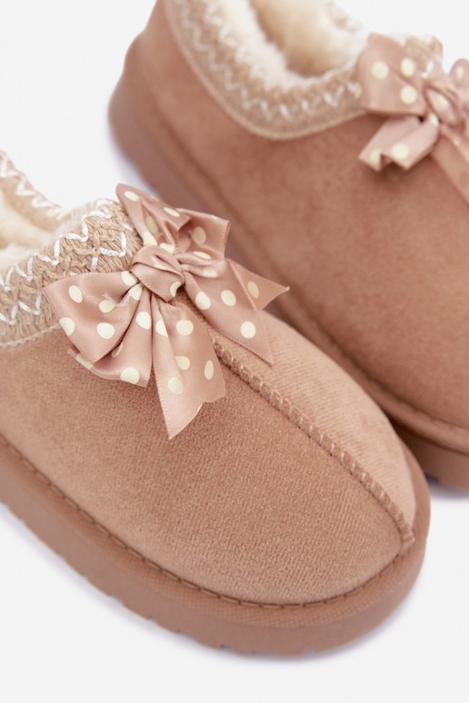botas de neve para crianças com flores bordadas e laço na cor areia Ysmerine