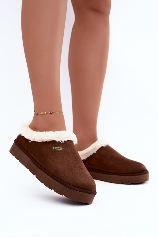 pantufas femininas com pelo na cor castanha escura Inblu