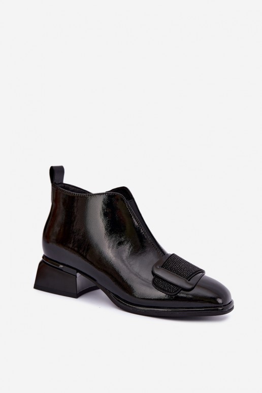 botins isolados de verniz Klocke Artiker 59C0108 na cor preta