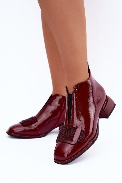 botins isolados de verniz Klocke Artiker 59C0107 na cor bordô
