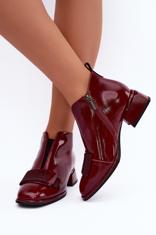 botins isolados de verniz Klocke Artiker 59C0107 na cor bordô