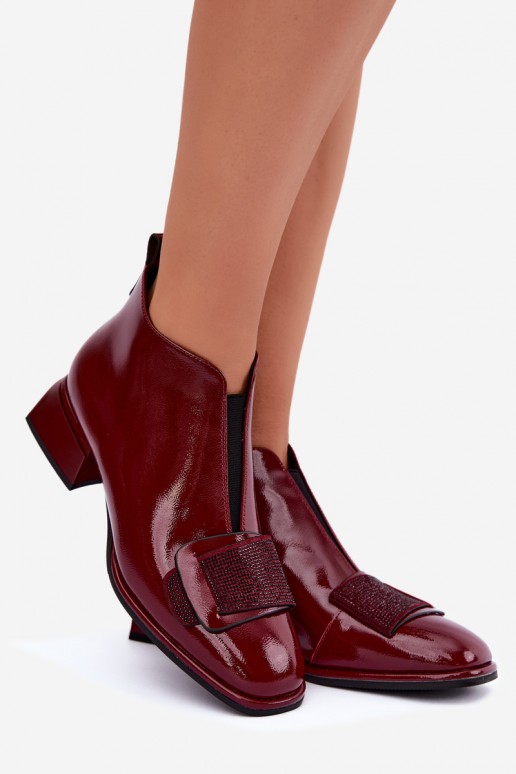 botins isolados de verniz Klocke Artiker 59C0107 na cor bordô