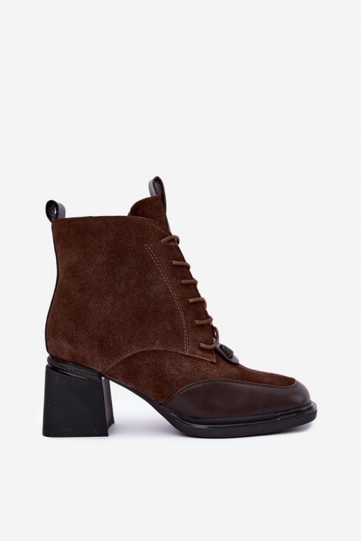 botins isolados de camurça sintética Artiker 59C0115 na cor chocolate