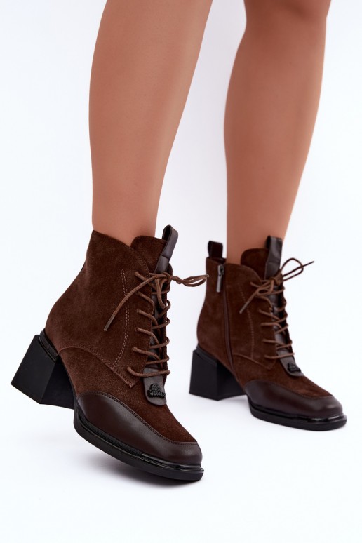 botins isolados de camurça sintética Artiker 59C0115 na cor chocolate
