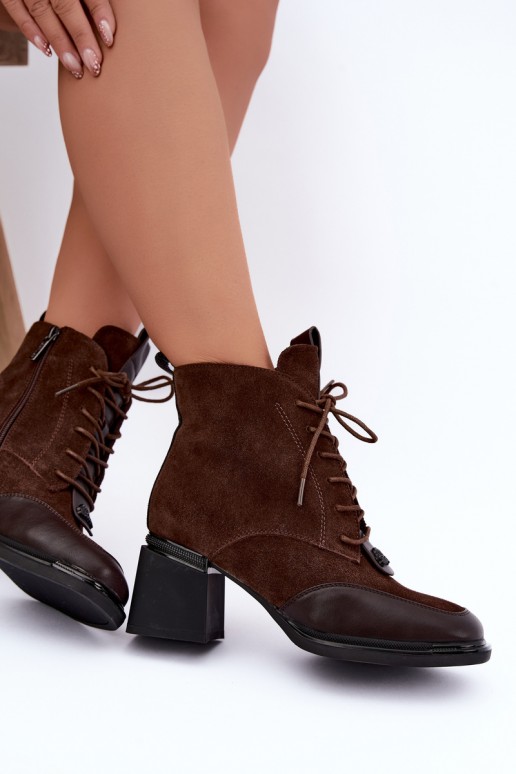 botins isolados de camurça sintética Artiker 59C0115 na cor chocolate