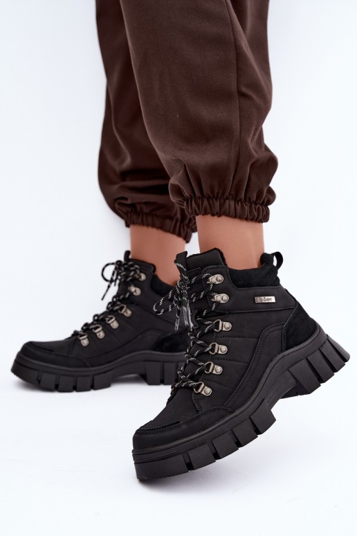 sapatos isolados femininos Lee Cooper LCJ-26-31-4580 na cor preta