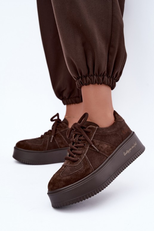 ténis de plataforma de camurça sintética Lee Cooper LCJ-26-01-4644 na cor chocolate
