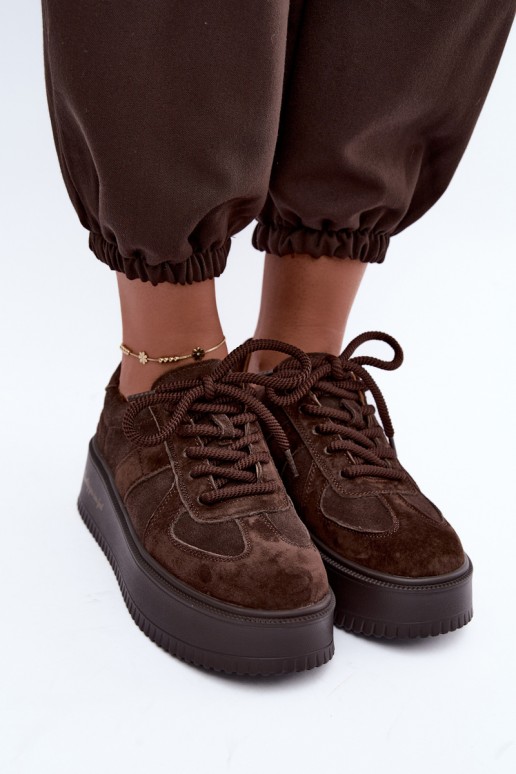ténis de plataforma de camurça sintética Lee Cooper LCJ-26-01-4644 na cor chocolate