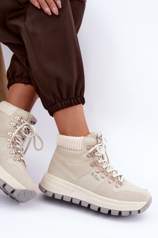 sapatos isolados femininos Lee Cooper LCJ-26-03-4525 na cor cinza