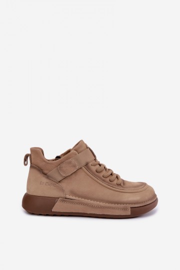 botins isolados de couro natural Lee Cooper LCJ-26-19-4603 na cor caqui 2