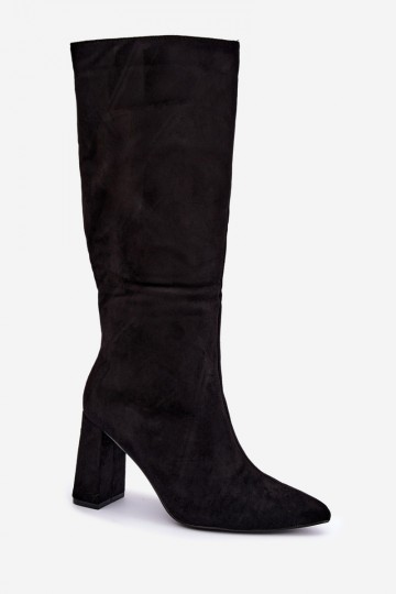 botas altas isoladas com salto na cor preta Evelle