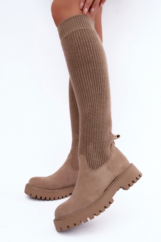 botas altas com cano tipo meia na cor areia Sarielle