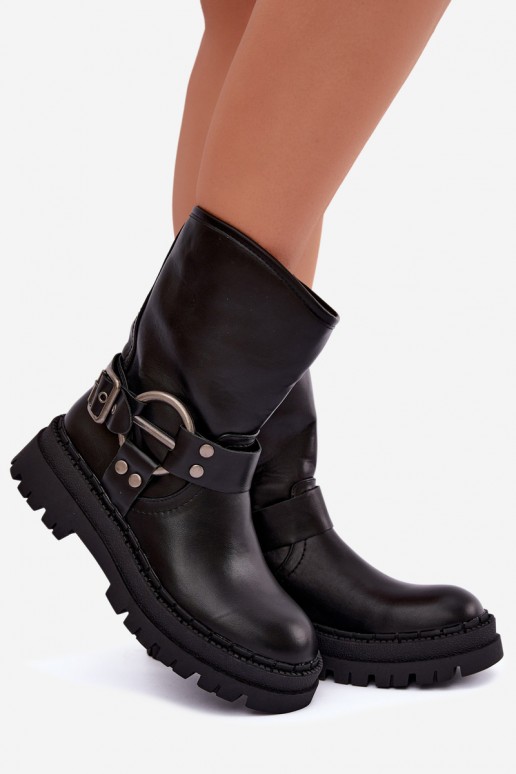 botins isolados com plataforma e tiras na cor preta Arienna