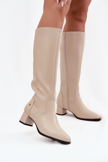 Botas bejes isoladas femininas acima do joelho em couro com saltos 2