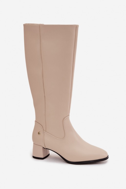 Botas bejes isoladas femininas acima do joelho em couro com saltos
