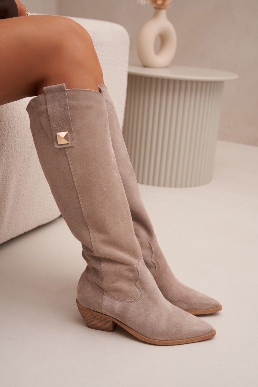 Botas de cowboy de camurça sintética na cor cappuccino com forro Zazoo 4224