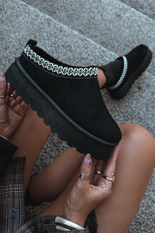 Botas de neve femininas baixas com flores bordadas e plataforma na cor preta Įjungtarirya