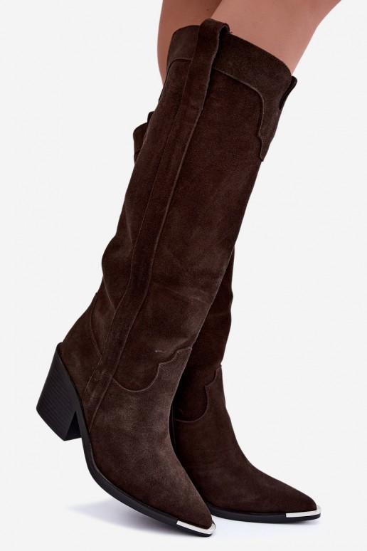Botas altas de estilo cowboy com saltos em camurça sintética marrom