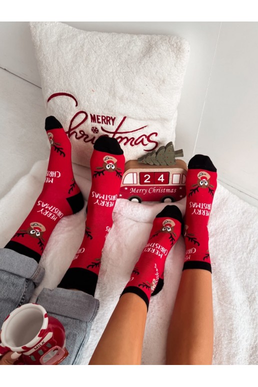 Meias femininas vermelhas com renas de Natal Merry Christmas