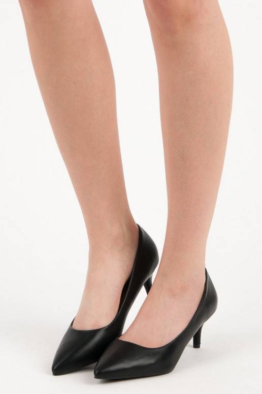 Sapatos pretos com mini salto 123-3B