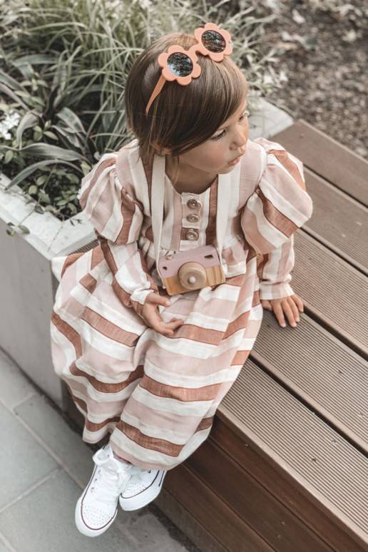 Tênis infantil com sola na cor branca...