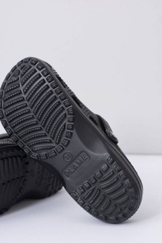 Os chinelos são pretos Os chinelos são pretos