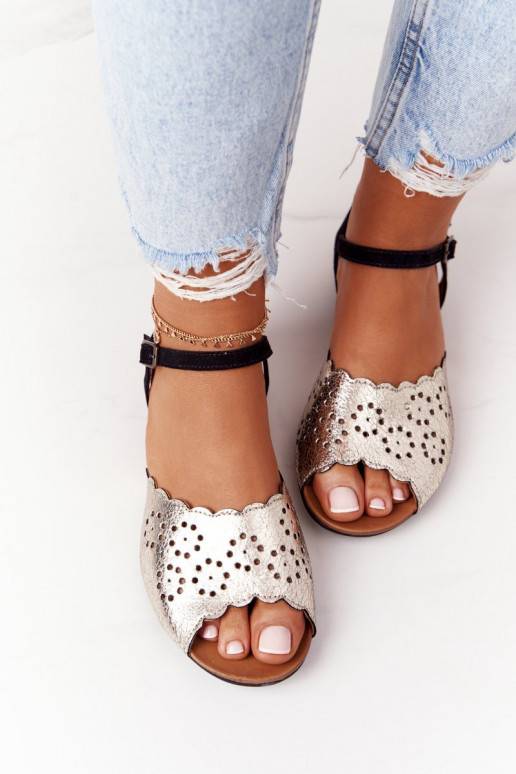 Sandálias femininas em couro natural Sandálias femininas em couro natural