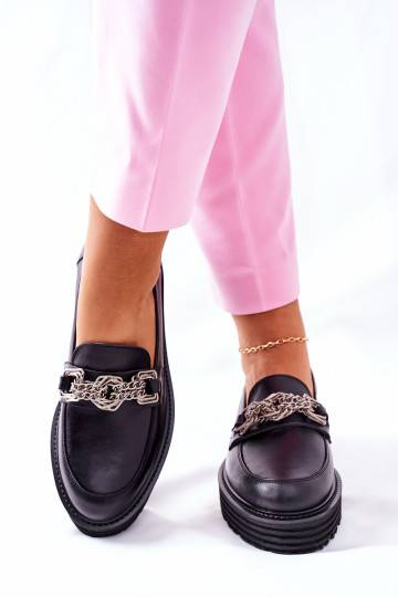 Sapatos clássicos em preto 2