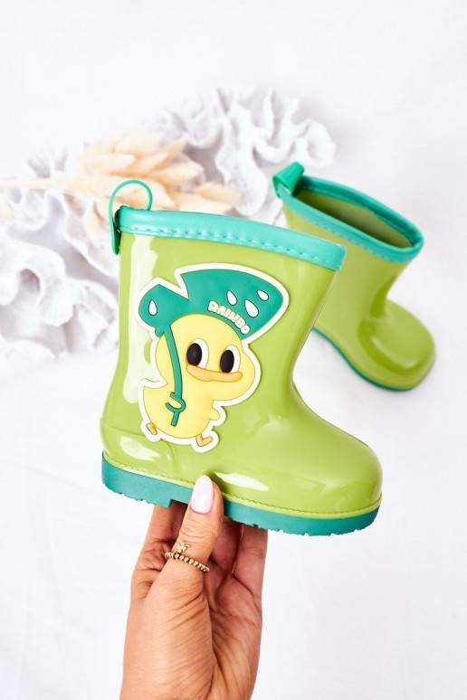 Sapatos infantis de borracha na cor verde
